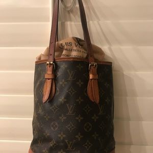 PETITE LOUIS VUITTON BUCKET BAG
